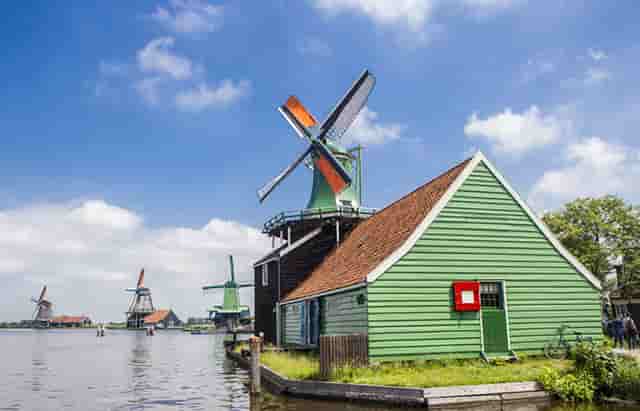 蔡嘉珍成功註冊理財規劃師，邁出專業領域新里程碑