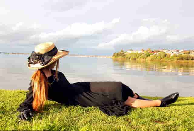 穿着时尚与搭配技巧(服装穿着与搭配技巧论文)